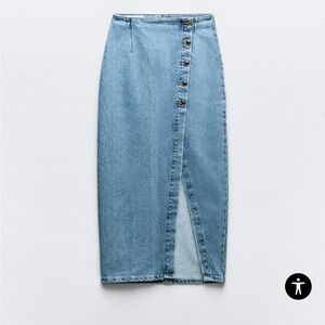 *Never worn, tags in* Zara midi denim skirt, Size Small